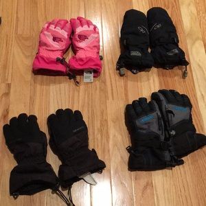 Kids ski/snow gloves bundle